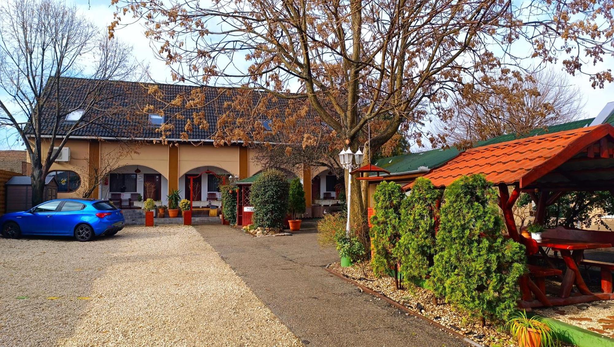 Hotel Oswaldo Budapest Exteriör bild